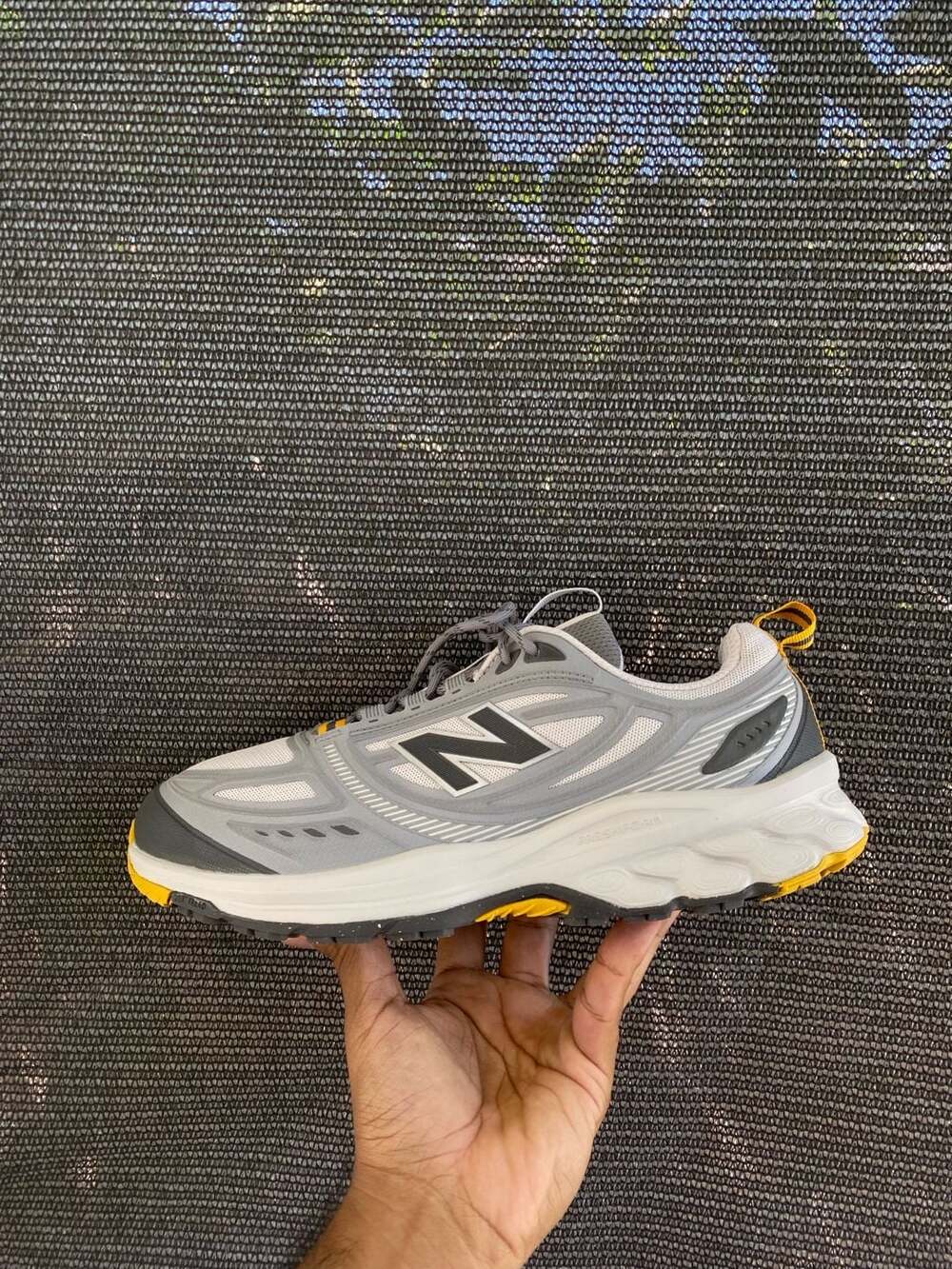 New Balance Fresh Foam 410v9 Trail Running Sneakers Grey Yellow